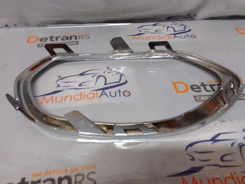 Moldura Cromada Lado Direito Farol Milha Toro   11832