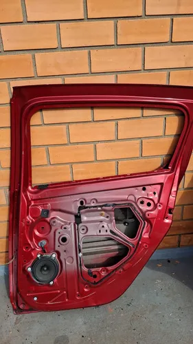 Porta Traseira Direita Sandero 2015 A 2020 Vermelha Perfeita