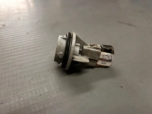 Soquete Pisca Seta Farol Kwid 2017... 4698 Direito