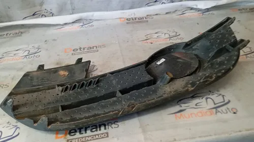 Grade Moldura Farol De Milha Direita Audi Q3 2013.. 26921 - Direito