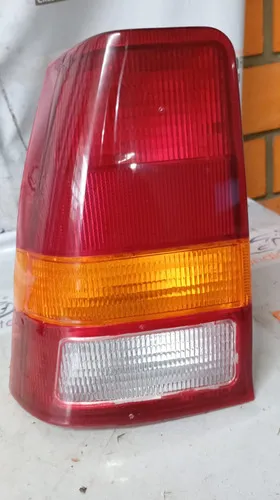 Lanterna Traseira Tricolor Kadett 89 90 92 93....   26390