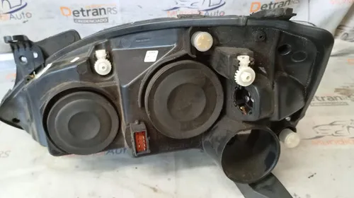 Farol Corsa Montana 03 04 05 06 .. 10 11 12 M. Negra 26458 Direito/passageiro