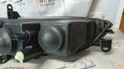 Farol Gm  Vectra Ld 1999 00 01 02 03 04 05 M. Negra 26468