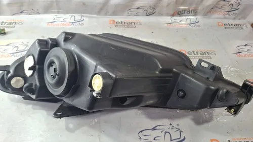 Farol Peugeot 206 E Sw 2004 A 2008 Simples Liso Direito