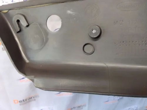 Acabamento Lateral Tras Esq Fiat Palio 718021000 13293 Dd09b