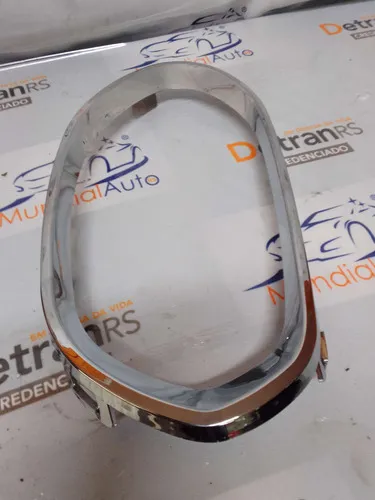Moldura Cromada Lado Direito Farol Milha Toro   11832