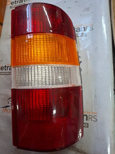 Lanterna Traseira Courier 18/13 Tricolor Ld Direito/passageiro Tricolor