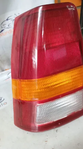Lanterna Traseira Tricolor Kadett 89 90 92 93....   26390
