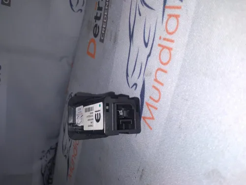 Entrada Usb 16v  Jeep Renegade Strada 2018 2020 Original