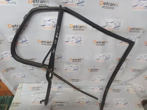 Guia Vidro Traseira Direita Vw Fox 04/10 5z4839408  12616