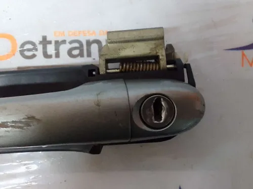 Maçaneta Porta Diant Esquerda Fiat Mobi Strada  11607