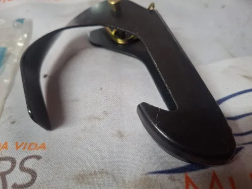 Trava Segurança Capuz Chevette 73 A 82  09307919 29529