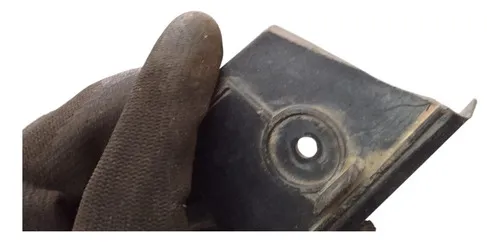 Guia Parachoque Dianteiro Esquerdo Polo 2003... 30591