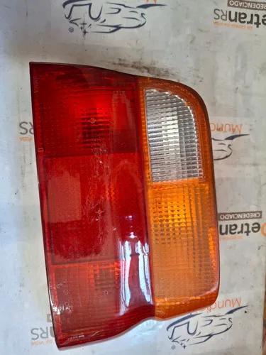 Lanterna Traseira Ld Ford Escort Verona  93 A 96 Ipv/ Arteb Direito/passageiro Tricolor