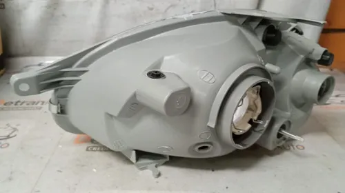 Farol Corsa 94/02 Classic 96 A 2009 Carc Cinza Ld  26457