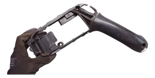 Puxador Interno Dianteiro Direito Corsa 1994/2002 30488 Preto Dianteira