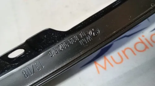 Moldura Coluna T Direita Polo 2003/14 6q4839902 26417