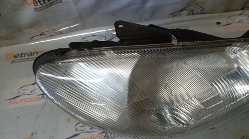 Farol Peugeot 206 98 99 2000 Foco Simples Raiado 26407