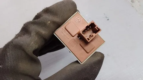 Botão Vidro Elétrico Fox Crossfox Spacefox 2 Estágios 24685