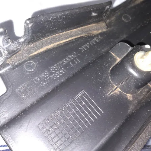 Moldura Paralama D Esquerdo Cobalt 12/19 Gm 94779950  5868