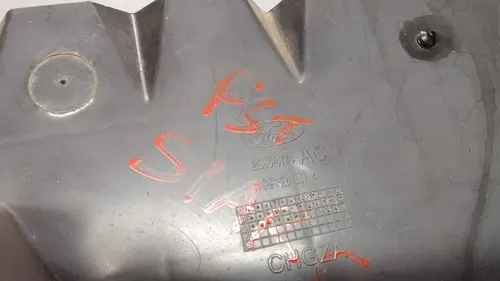 Capa Correia Dentada Fiesta 1.0 03/04 30167 - Preto - Preto