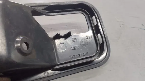 Moldura Maçaneta Porta Direita Ford Escort Verona   24535