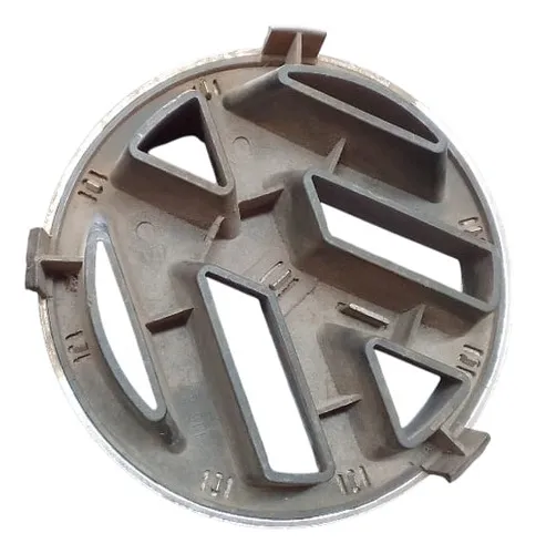 Emblema Grade Dianteira Bora Polo Jetta 99/05 30704 Prateado