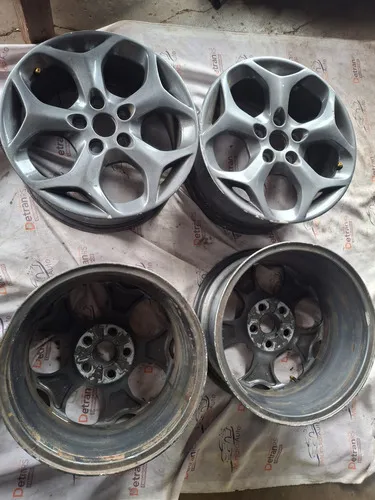 Roda Ford Focus Titanium 08/13 Aro 16 Original 29408 Unitari Cinza