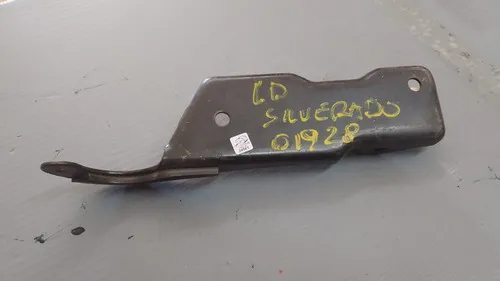 Suporte Parachoque Traseiro Lado Direito Silverado  24561