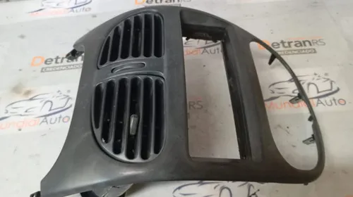 Moldura Central Painel Difusor Peugeot 206 2007/..  26282