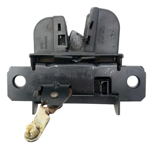 Fechadura Porta Mala Vw Golf Mk4 Sapao 1999 / 06 26706