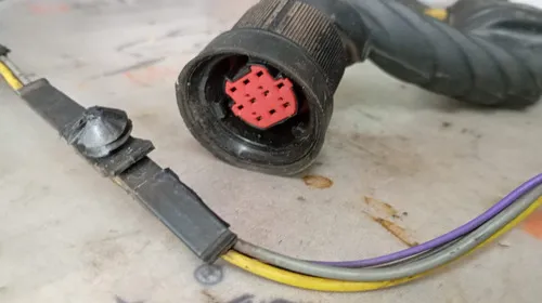 Chicote Trava Eletrica Porta Tras Esq Palio 46443134 26932