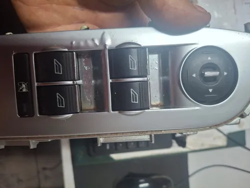 Botão Comando Vidro  D.e Focus 08/13 8m5t14a132ac 29412