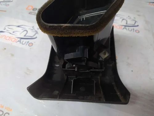 Difusor De Ar Lado Direito Vw Golf 94/..98 1h6819704   11936