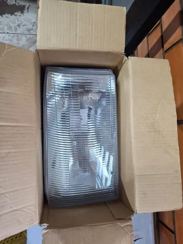 Farol F250 1999 2000 2001 2002 Tyc  Le