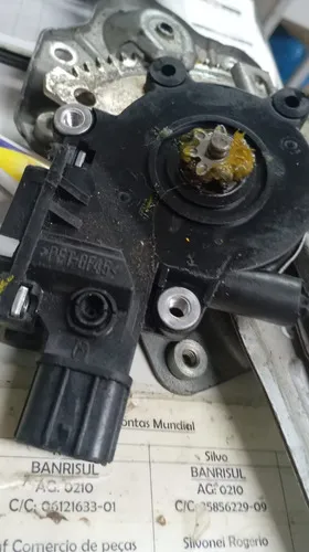 Maquina Vidro D E Lancer 11/18 5713a085  S/ Motor 26611