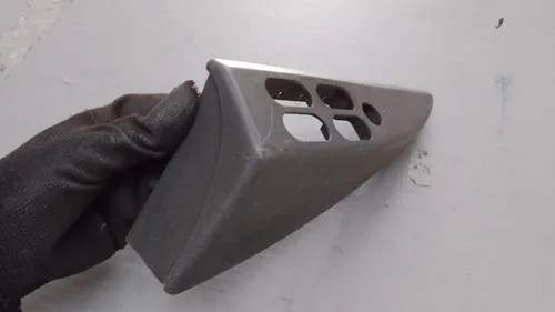 Moldura Comando Vidro Dianteira Le Corsa Classic 94/12 30000