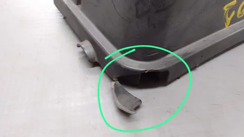 Tampa Caixa Fusível Palio Linea Punto Siena Strada 30154 - - Preto