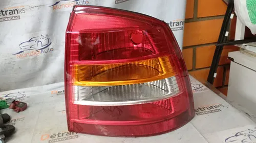 Lanterna T D  Astra Sedan 98/02 Tricolor  26394