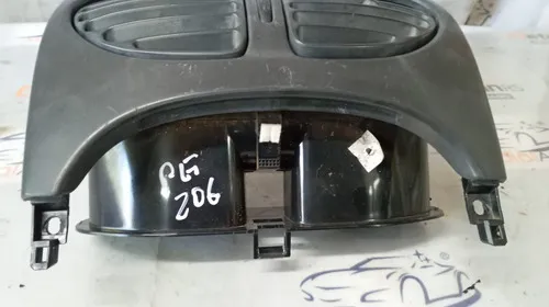 Moldura Central Painel Difusor Peugeot 206 2007/..  26282
