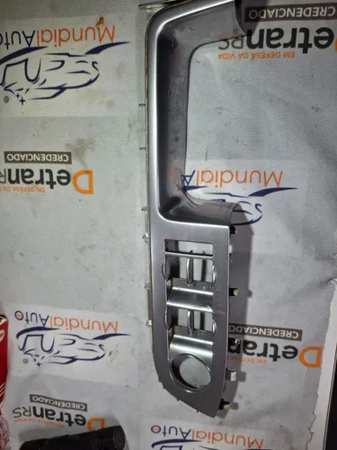 Moldura Telas Vidro Porta Diant Le Ford Focus 08/13 29425 Prata