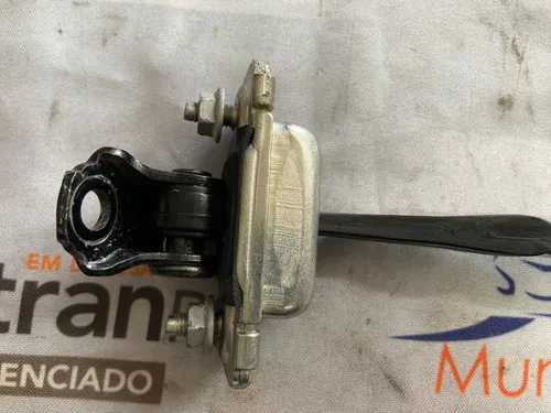 Limitador Porta Dianteira Esquerda Onix/prisma 18109