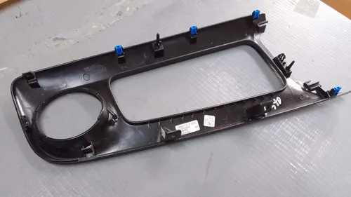 Acabamento Painel Difusor Direito Fiat Strada 2021...  4923