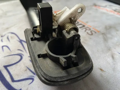 Maçaneta Externa Dianteira Direita Ford Fiesta 18060