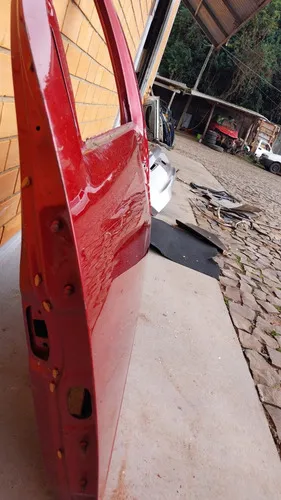 Porta Dianteira Esquerda Nissan Frontier 2008/2014 Detalhe
