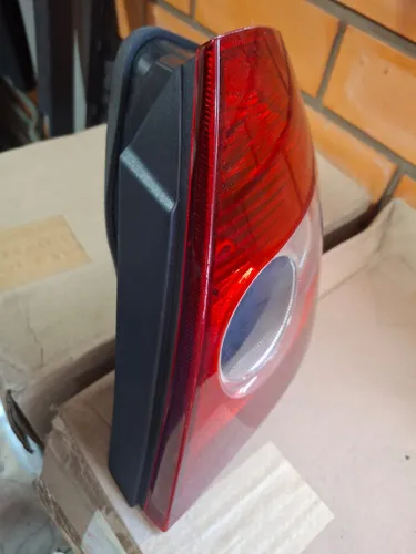 Lanterna Fiesta Sedan Bicolor 2004 A 2010 Importado  Ld