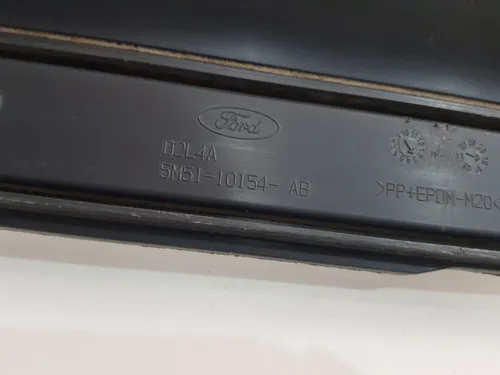 Spoiler Lateral Direito Ford Focus 2009 A 2013 26939 - Preto