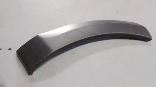 Moldura Para-choque Saveiro G6 Dianteiro Esquerdo 30105 Preto
