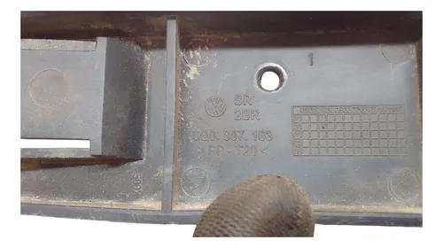 Guia Parachoque Dianteiro Esquerdo Polo 2003... 30591