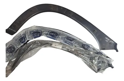 Moldura Paralama Traseiro Dir 2  Pts Corsa Wind Super 94/02